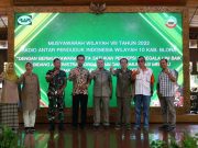 Muswil VIII RAPI Blora, Inilah Pesan Ketua RAPI Daerah 11 Jateng Foto Bersama Ketua Rapi Jateng, Asisten Setda Blora, dan Pengurus Rapi Blora. Foto: Kudnadi Saputro Blora