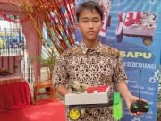 Siswa SMPN 7 Kota Tegal Membuat Robot Sapu dari Bekas Mobil Mainan