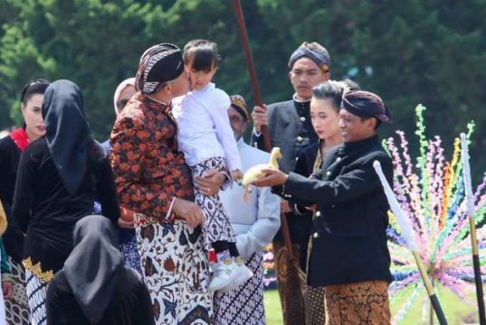Sebelum Rambut Gimbalnya Dipotong, Adila Minta Dibelikan NMax pada Ganjar