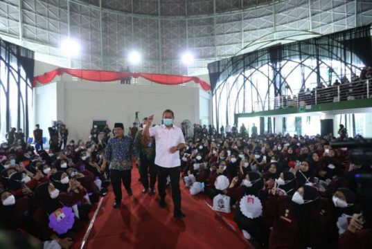 Hendi Ingatkan Mahasiswa Pentingnya Iman Dalam Mencari Ilmu