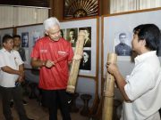 Ganjar Susuri Sejarah Nias Lewat Tutuhao dan Sebuah buku