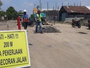 Jalan Daplang-Sugihmanik Grobogan yang Rusak Parah Mulai Diperbaiki, Aspal Diganti Cor Beton