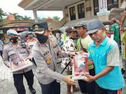 Polres Klaten Bagikan Ratusan Sembako bagi Warga Kurang Mampu Terdampak Kenaikan Harga BBM