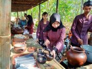 Unik! Kreweng sebagai Alat Tukar di Wisata Kuliner ‘Kampoeng Biroe’