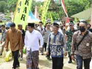 Mendes PDTT Meresmikan Objek Wisata Watu Lakar Pacitan