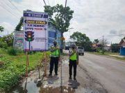 Satlantas Polres Kebumen Pasang Baliho di Tempat Rawan Kecelakaan