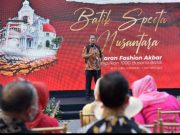 Batik Specta Nusantara Jadi Momentum Hendi Tingkatkan Belanja Produk Indonesia