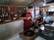 Jangan Ngaku Pecinta Kopi kalau Belum Ngopi di Pucue Kendal