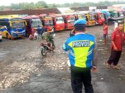 Angkudes Mogok, Ramai-ramai Parkir di Terminal Ngadirojo Wonogiri