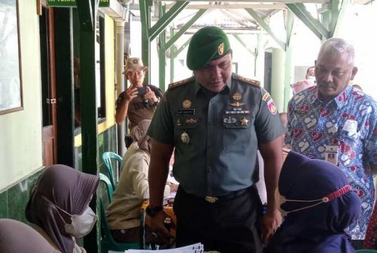 Hari Kontrasepsi Sedunia, Ratusan Ibu Muda Antre Pasang Kontrasepsi di Rumkitban DKT Blora
