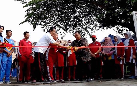 HUT Ke-43, SMAN 2 Kota Magelang Gelar Jalan Santai Hingga Pameran Karya