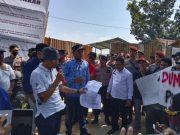 Puluhan Warga Papringan Demo Dugaan Pencaplokan Tanah Bandha Desa