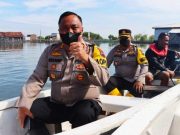 Nelayan di Desa Timbulsloko Terima Ratusan Sembako Dari Polres Demak