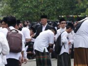 Unissula Berikan Penghargaan Santri Berprestasi