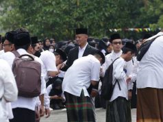 Unissula Berikan Penghargaan Santri Berprestasi