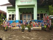 Unik, Hidangan Kembang Telur pada Peringatan Maulid Nabi SDN 5 di Kemujan
