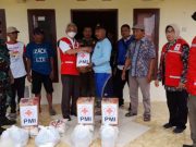 PMI Blora Salurkan Bantuan untuk 7 Korban Puting Beliung Kunduran