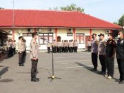 Kapolres Blora Berikan Reward dan Punishment kepada 4 Anggota Berprestasi