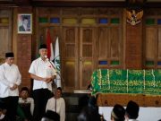 Almarhum KH Muhammad Dian Nafi’ Sosok Moderat dan Dekat dengan Kaum Intelektual