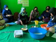 Tim PkM FE USM Berikan Pelatihan Harga Pokok Produksi UMKM