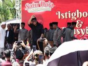 Gus Miftah Bersama 10.000 Warga Doakan Ganjar di Puncak Tidar