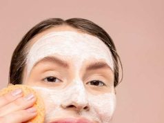 Lima Tips Membersihkan Makeup yang Tepat