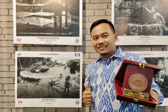 Kanal Budiarto Raih Medali Perunggu Salon Foto Indonesia 42