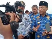Pantai Bondo Rusak, Pj Bupati : Dua Minggu akan Kirim Alat Berat