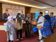 Keluarga Penerima Manfaat Asal Mayong Terima Bansos Prokus