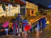 Tembok Sebelah Perpusda Wonosobo Ambruk, Timpa 2 Warung Makan