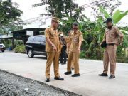Bupati Langsung Tinjau Jalan Rusak yang Dilaporkan Warga