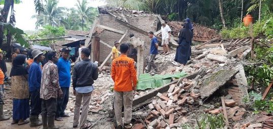 Longsor di Argopeni Ayah, Suami Istri Difabel Tewas Terkubur