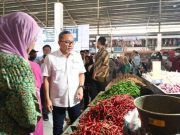 Mendag ke Pasar Tumenggungan, Janji Harga Kedelai Segera Turun