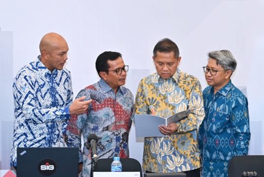 SIG Peroleh Persetujuan untuk Menerbitkan 1,07 Miliar Saham Baru dalam RUPSLB 2022