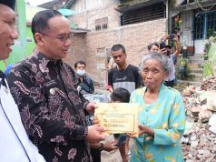 Pemkot Magelang Serahkan Bantuan Kepada Warga Kiringan yang Rumahnya Ambruk