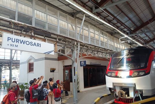Rel KA Ruas Solo Purwosari – Wonogiri Ditingkatkan, Pangkas Waktu Perjalanan 30 Menit.