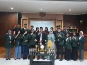 FH Unissula Juara Nasional Peradilan Semu di Yogyakarta