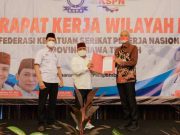 Ganjar Dorong Pemerintah Review Dasar Penetapan UMP