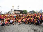 Ganjar dan Istri Kompak Ikut Lari untuk Donasi bagi Pejuang Kanker