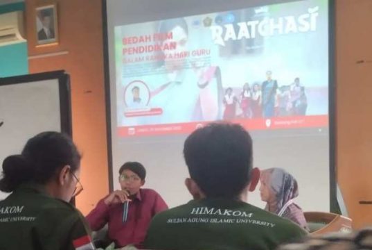 Hari Guru Nasional, FAI Unissula Bedah Film Pendidikan