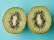 Tiga Manfaat Buah Kiwi Bagi Kesehatan Kulit