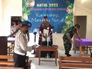 Sambut Natal, TNI-Polri Bantu Bersihkan Gereja di Jatiroto Wonogiri