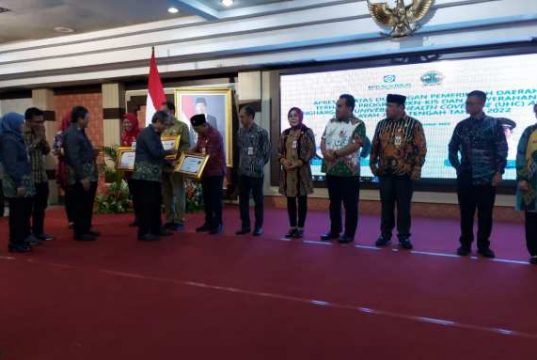 Cakupan BPJS Kesehatan 95 Persen, Pemkab Jepara Raih UHC Award