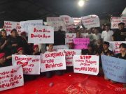 Tolak Dipindah, Ratusan Pedagang Pasar Relokasi MAJT Gelar Istighotsah