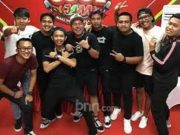 Profil Band Guyon Waton, yang Bikin “Ambyar” Penonton di Alun-Alun Wonosobo