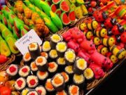Waspadai Dampak Zat Adiktif Buatan Bagi Kesehatan Ilustrasi makanan yang menggunakan zat adiktif. Foto: iStockPhoto.