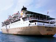 KM Kelimutu akan Menjemput 356 Wisatawan Karimunjawa, Mereka Tetep Membayar Tiket
