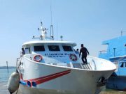 Ratusan Wisatawan Terjebak Gelombang Tinggi di Karimunjawa