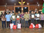 Kepulangan 115 Warga Karimunjawa Dibantu Pemkab, Juga Mendapat Uang Tunai Rp. 500 Ribu