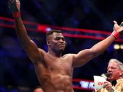 Tetap di MMA atau Naik Ring Tinju